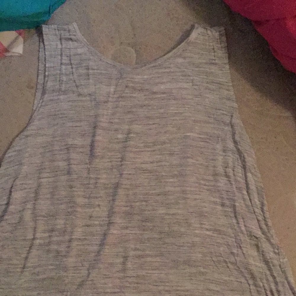 Gray tank top with a slit in the back